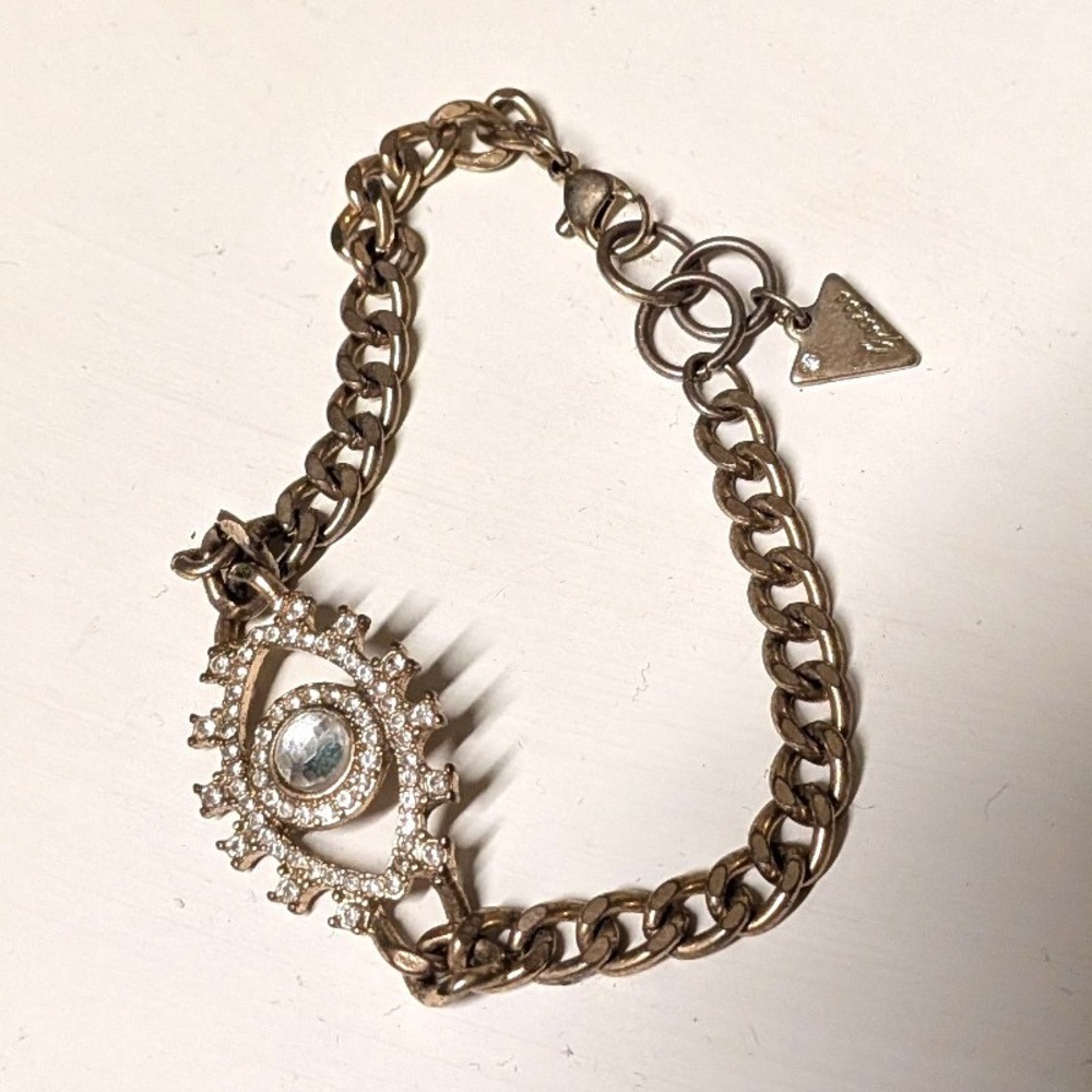 Gold Chain Bracelet‎ Guess Toggle Charm Chunky Vintage Style 8 In